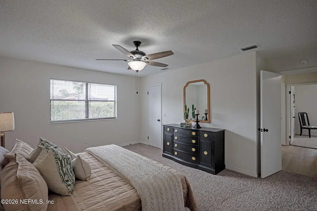 1709 Memory Lane Jacksonville FL 32210