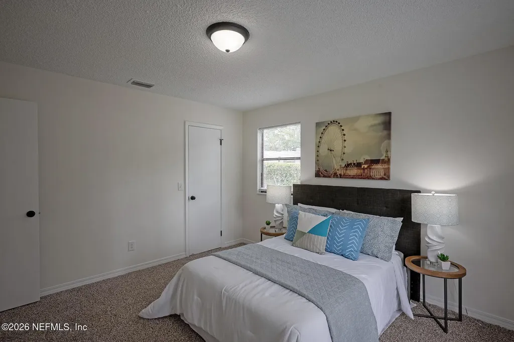 1709 Memory Lane Jacksonville FL 32210