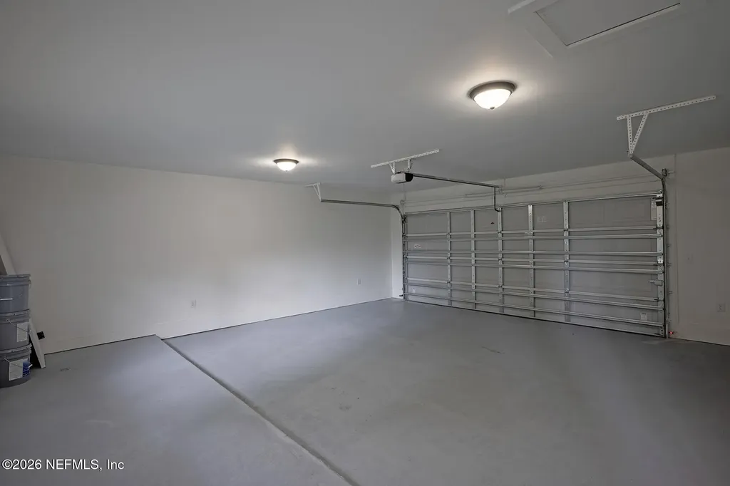 1709 Memory Lane Jacksonville FL 32210