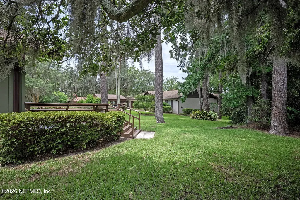 1709 Memory Lane Jacksonville FL 32210