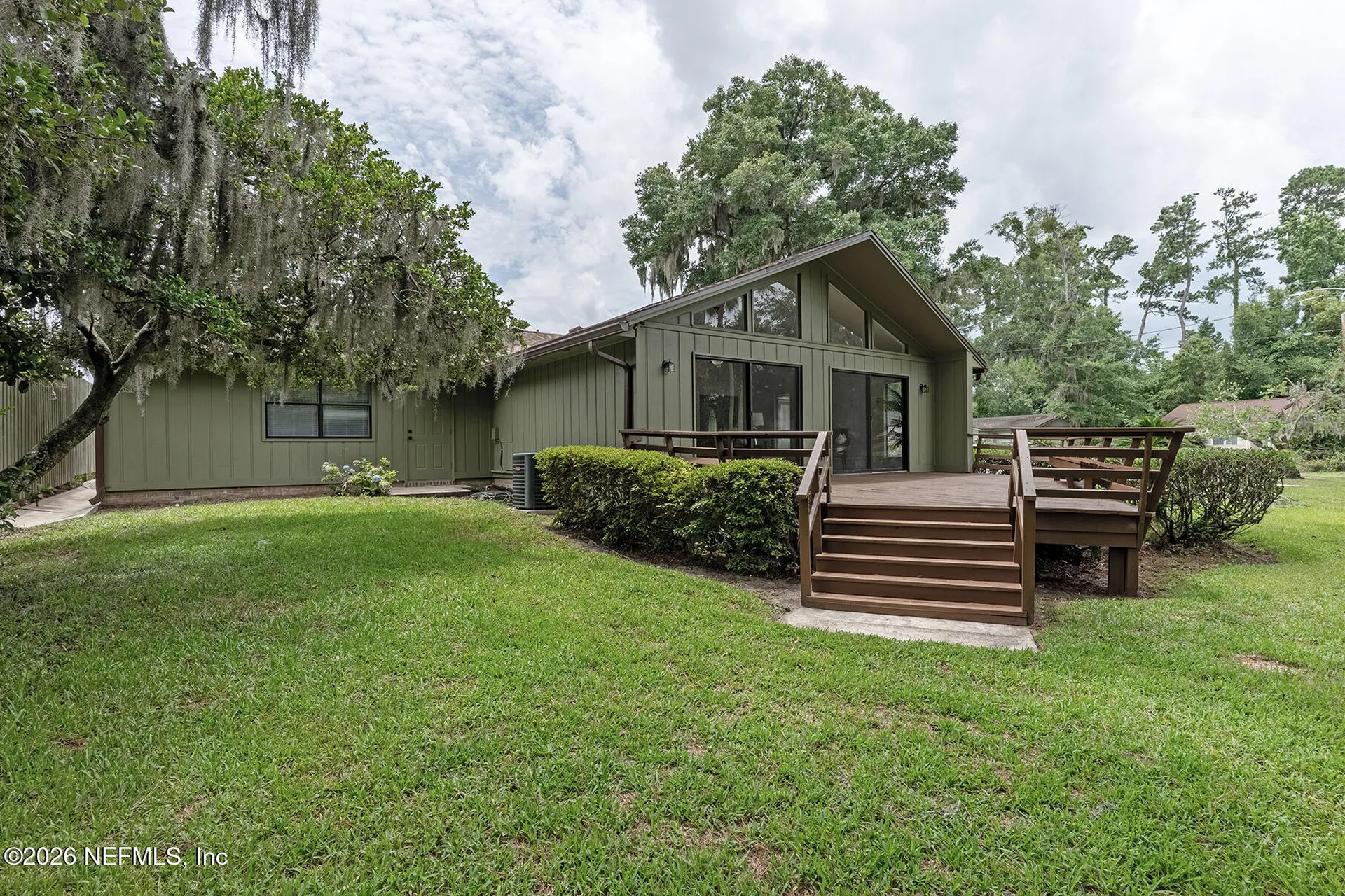 1709 Memory Lane Jacksonville FL 32210