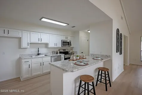 1709 Memory Lane Jacksonville FL 32210