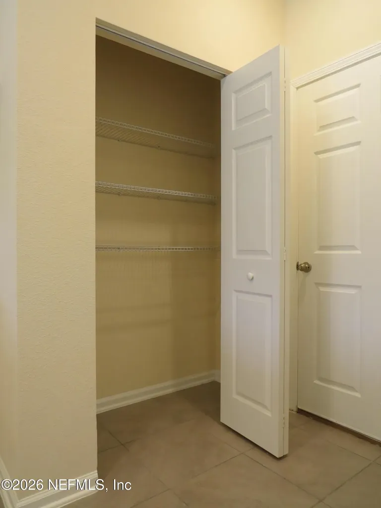 12779 Veterans Court Jacksonville FL 32218