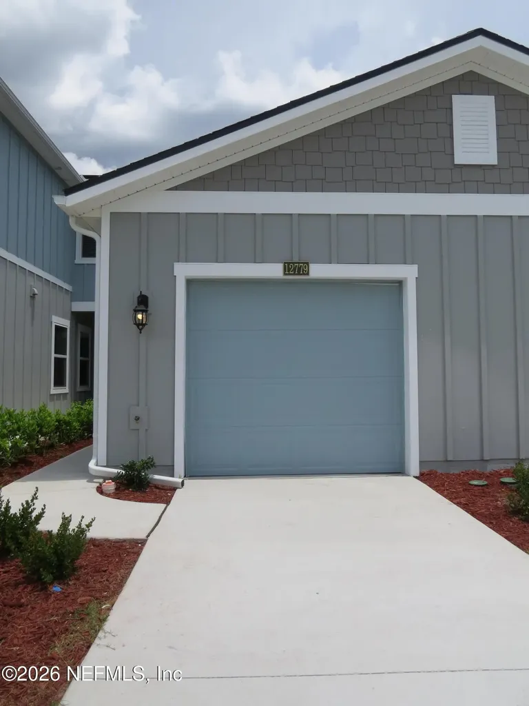 12779 Veterans Court Jacksonville FL 32218