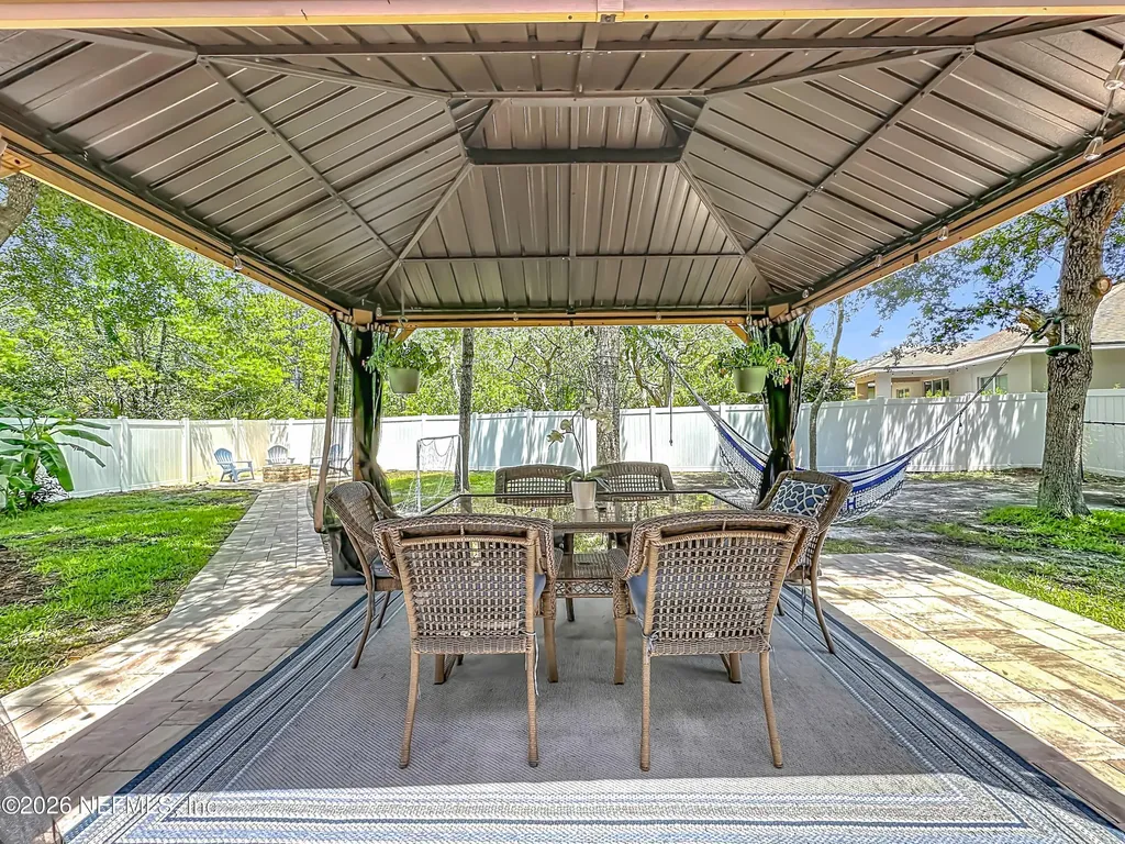22 Roque Court Jacksonville FL 32095