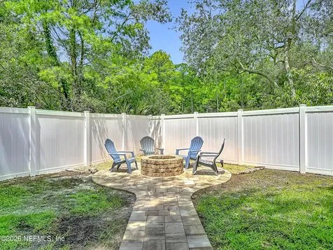 22 Roque Court Jacksonville FL 32095