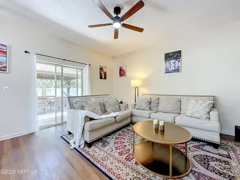 22 Roque Court Jacksonville FL 32095