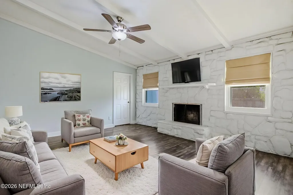 437 Hawaiian Terrace Jacksonville FL 32216