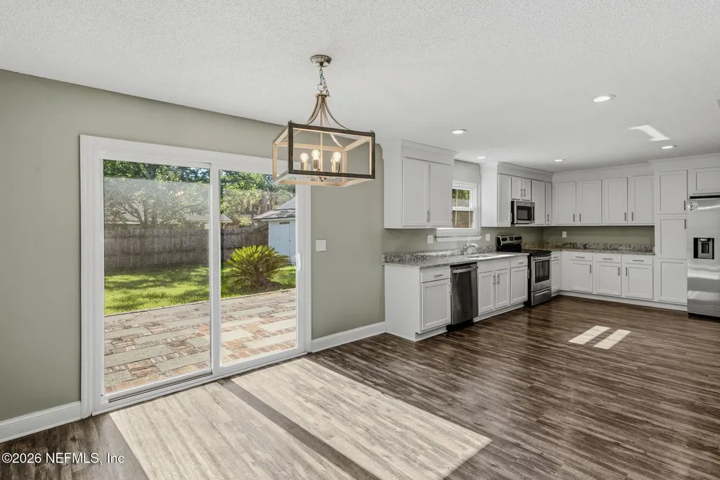 437 Hawaiian Terrace Jacksonville FL 32216