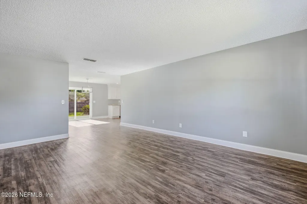 437 Hawaiian Terrace Jacksonville FL 32216