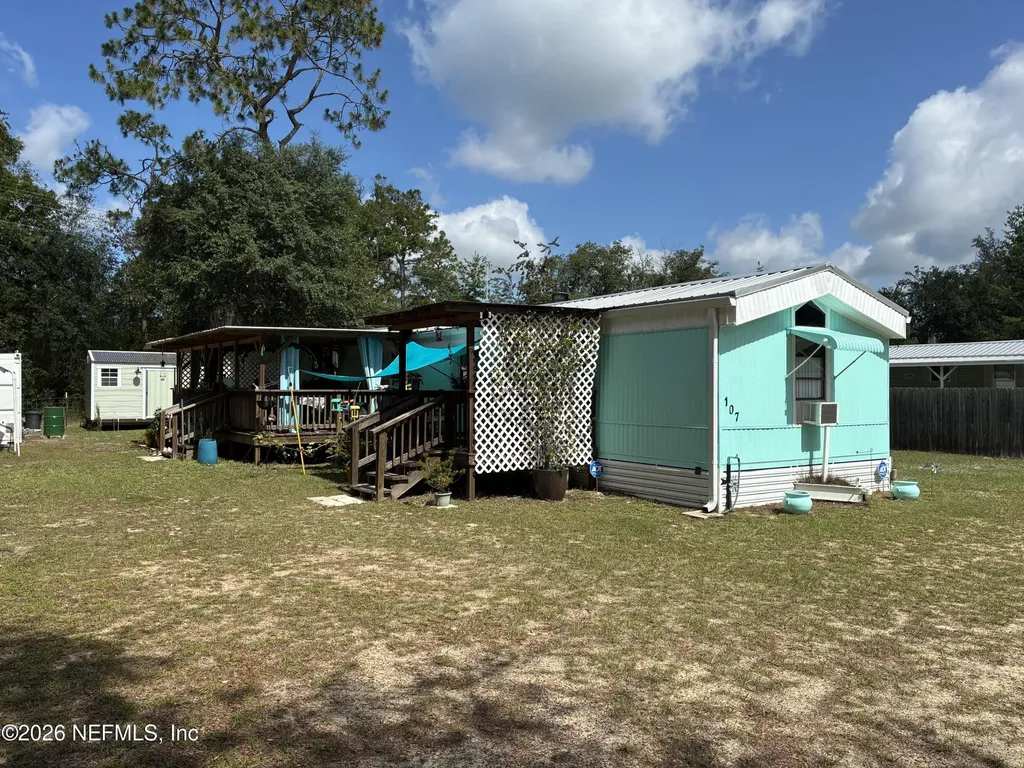107 Winchester Avenue Interlachen FL 32148