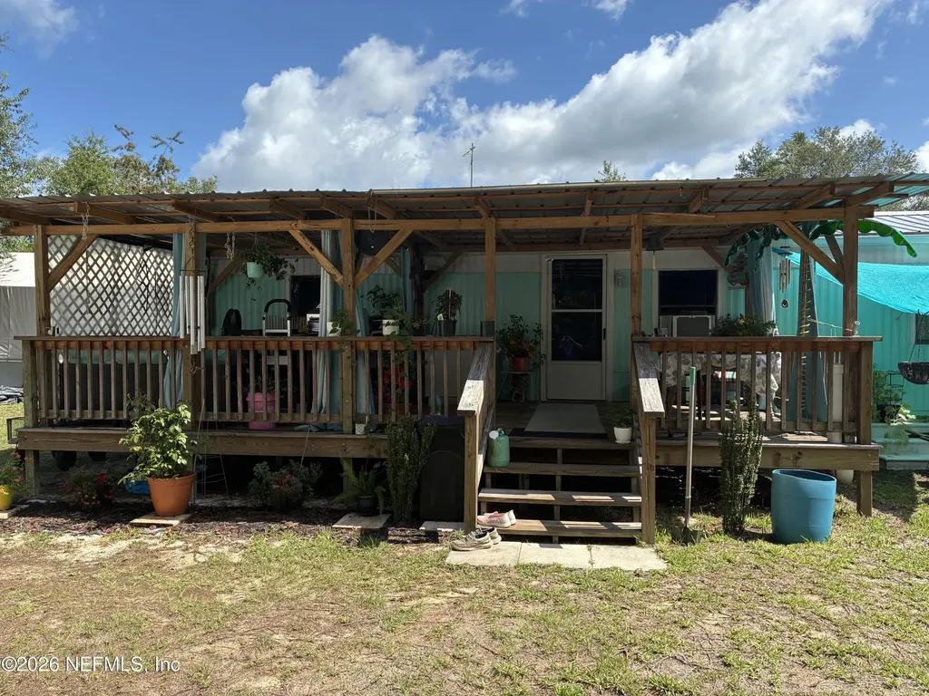 107 Winchester Avenue Interlachen FL 32148