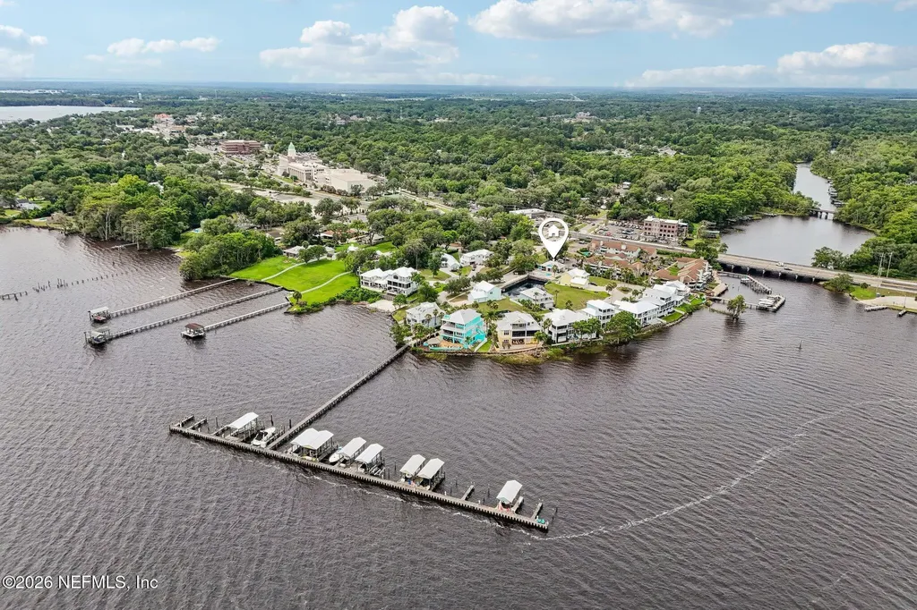 94 Yacht Club Green Cove Springs FL 32043