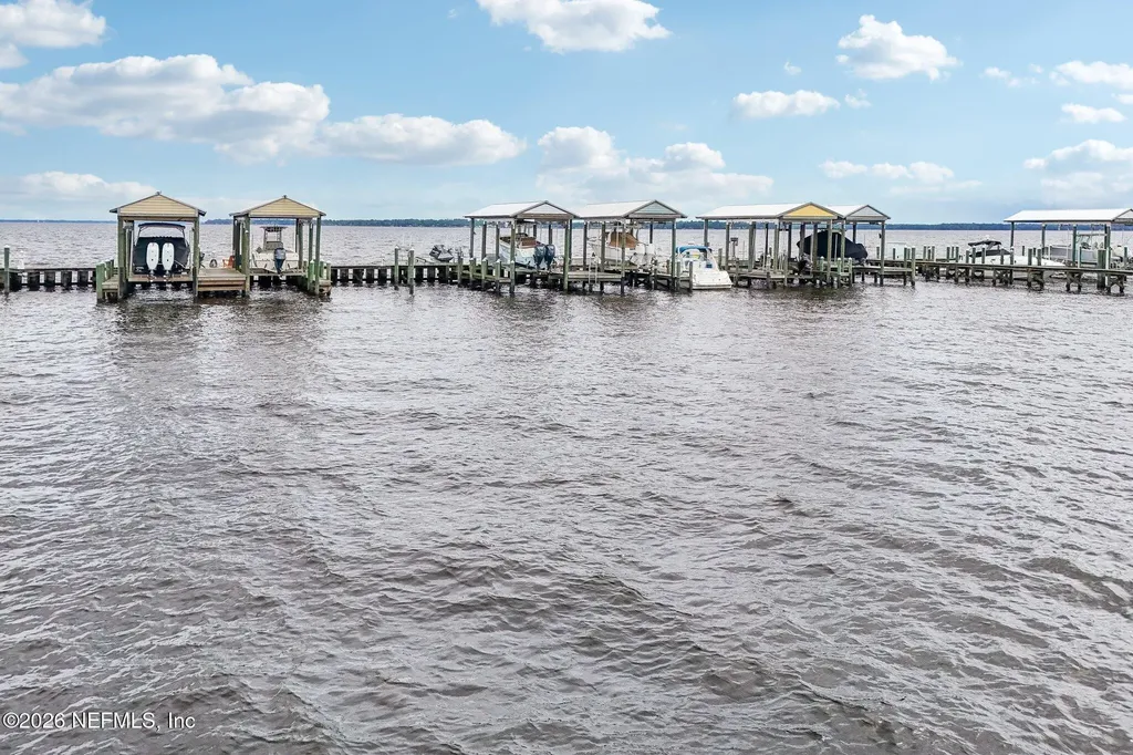 94 Yacht Club Green Cove Springs FL 32043