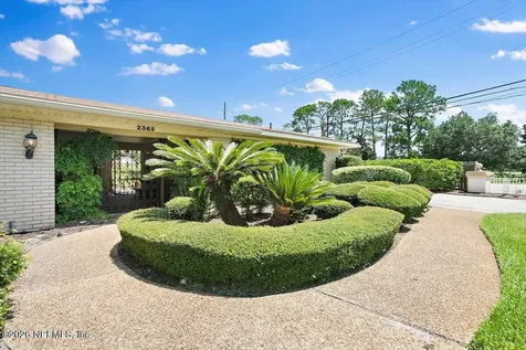 2365 Smullian Trail S Jacksonville FL 32217