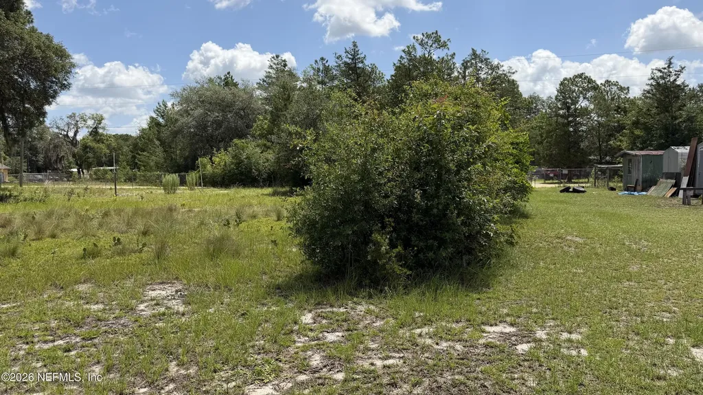 304 Dawn Avenue Interlachen FL 32148