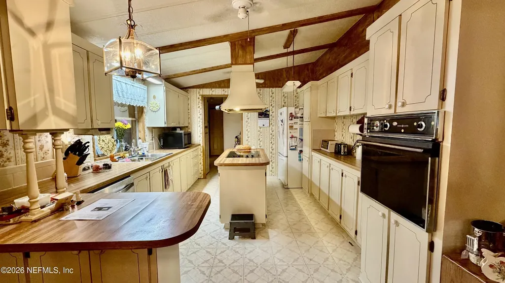 304 Dawn Avenue Interlachen FL 32148