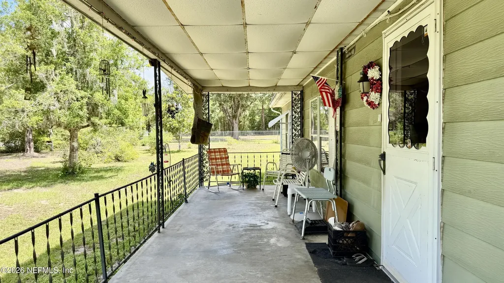 304 Dawn Avenue Interlachen FL 32148