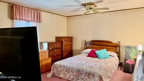 304 Dawn Avenue Interlachen FL 32148