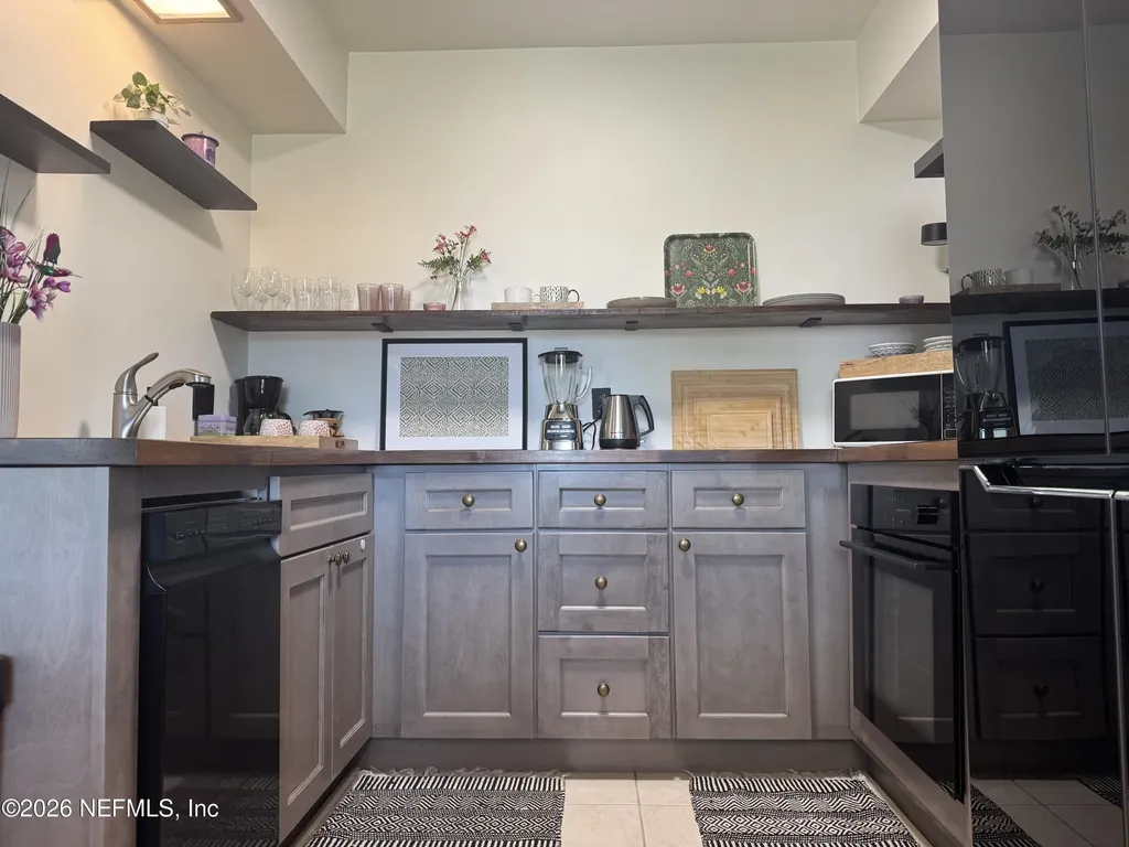 22 Comares Avenue St. Augustine FL 32080