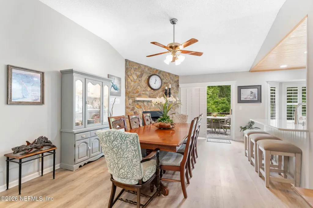 1716 Chandelier Circle W Jacksonville FL 32225