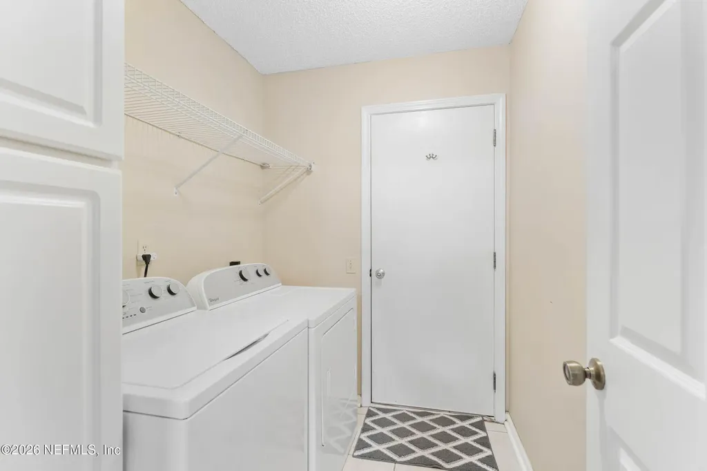 1716 Chandelier Circle W Jacksonville FL 32225