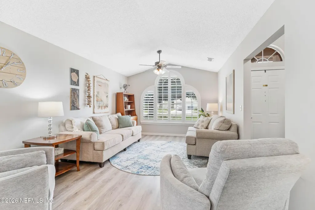 1716 Chandelier Circle W Jacksonville FL 32225