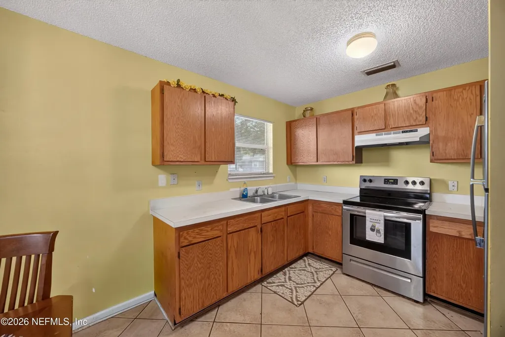 5375 Dodge Road Jacksonville FL 32209
