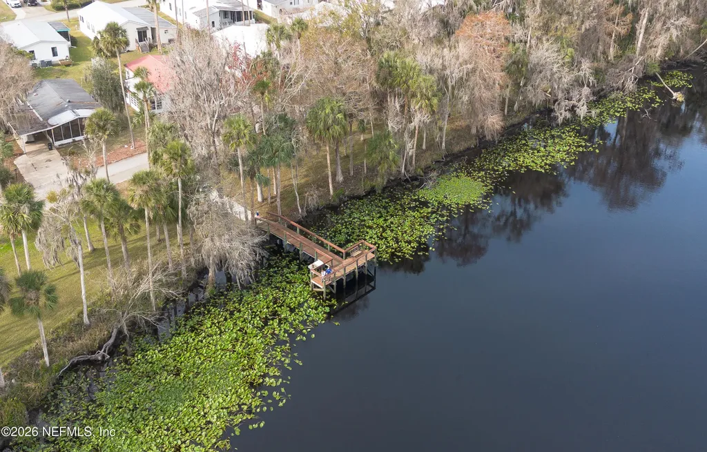 102 Pine Lake Drive Satsuma FL 32189