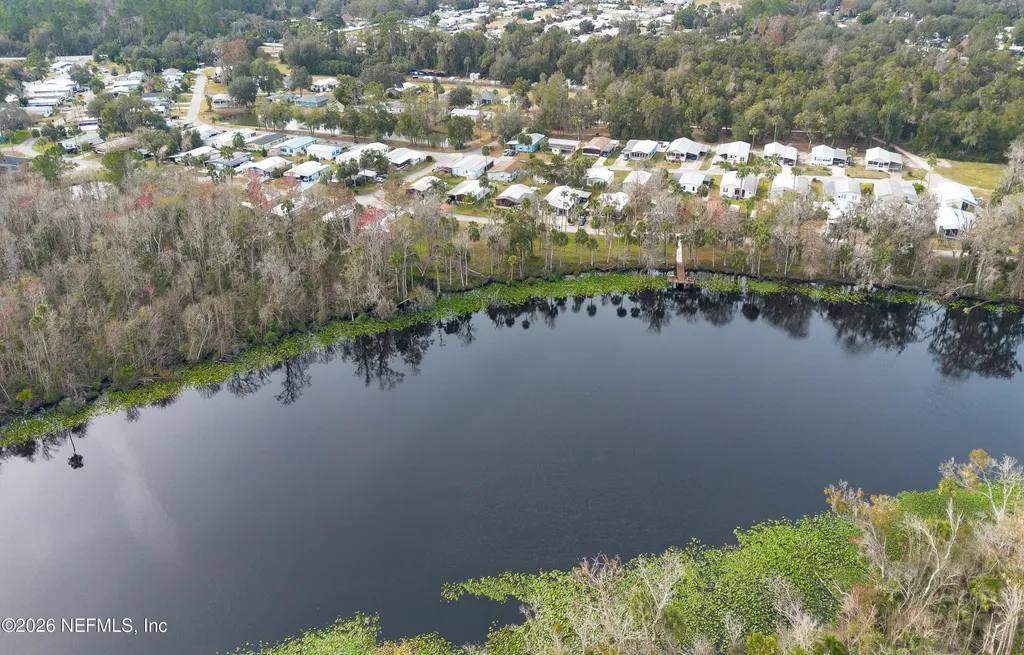 102 Pine Lake Drive Satsuma FL 32189