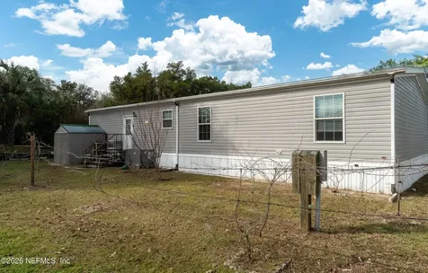 102 Pine Lake Drive Satsuma FL 32189