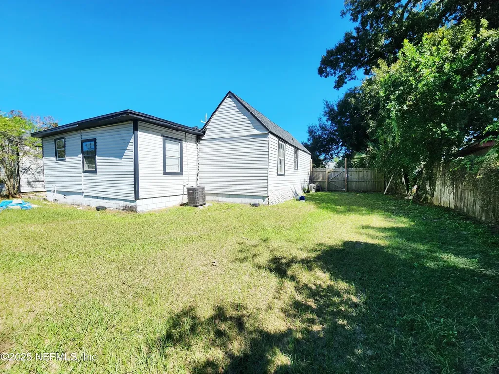 3238 Townsend Boulevard Jacksonville FL 32277