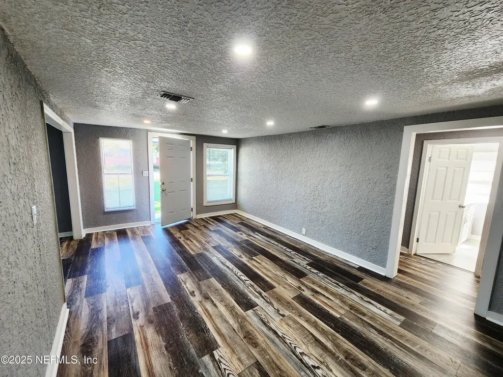 3238 Townsend Boulevard Jacksonville FL 32277