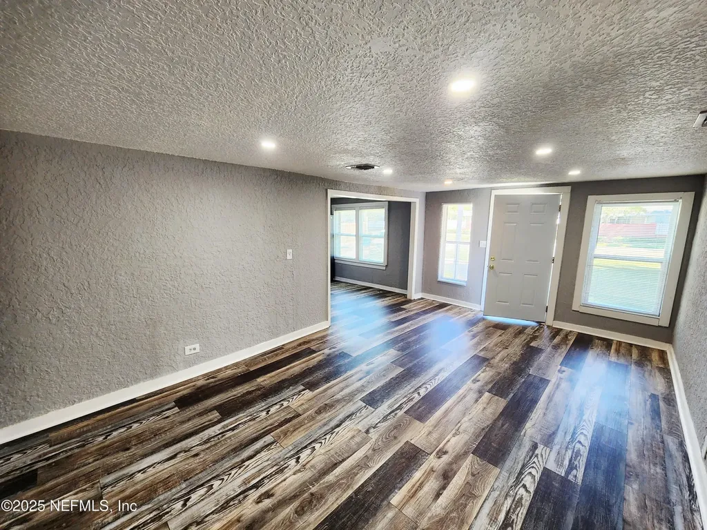 3238 Townsend Boulevard Jacksonville FL 32277