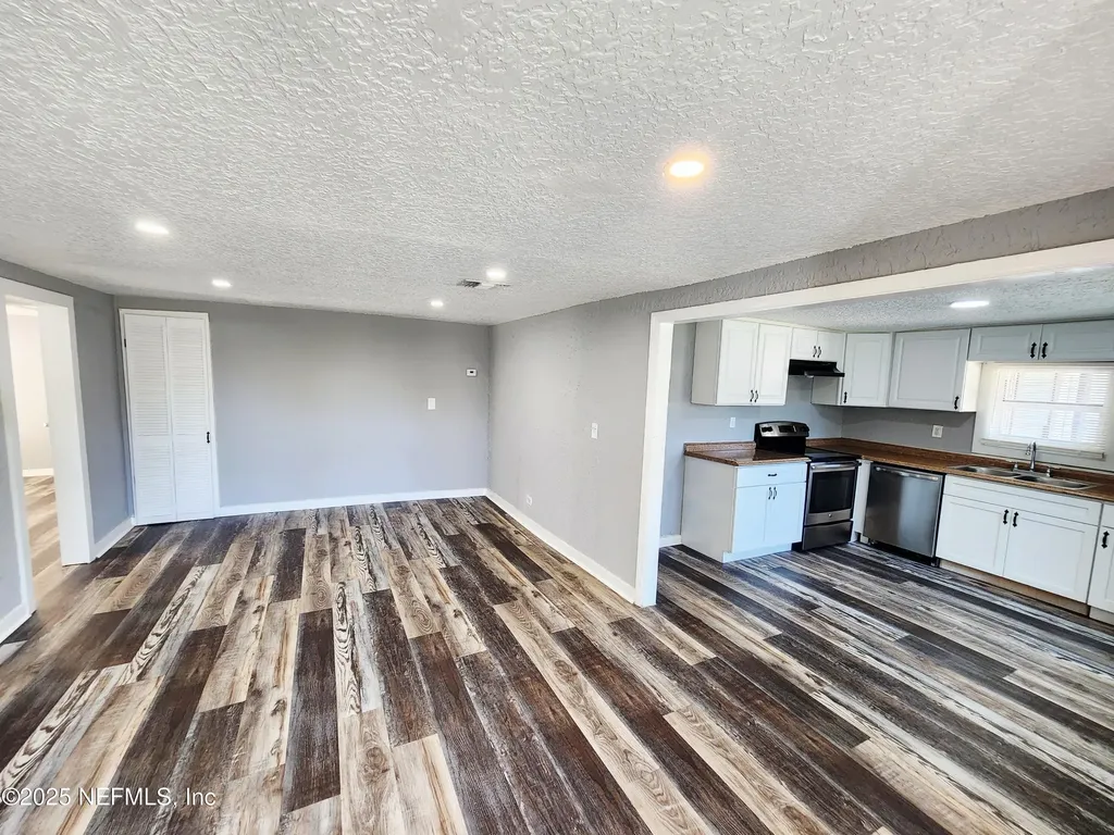 3238 Townsend Boulevard Jacksonville FL 32277