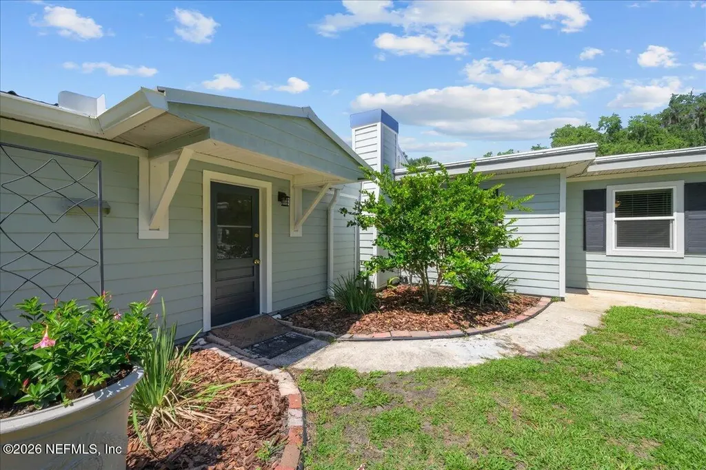 1523 County Road 309 Georgetown FL 32139