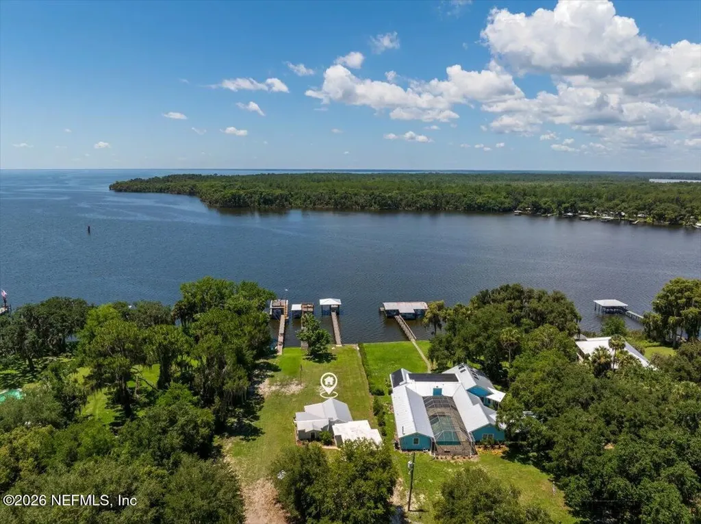 1523 County Road 309 Georgetown FL 32139