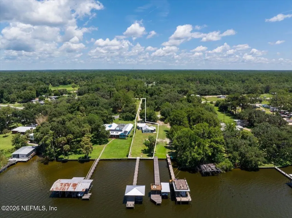 1523 County Road 309 Georgetown FL 32139