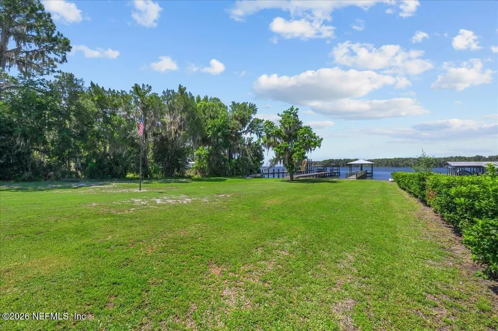 1523 County Road 309 Georgetown FL 32139