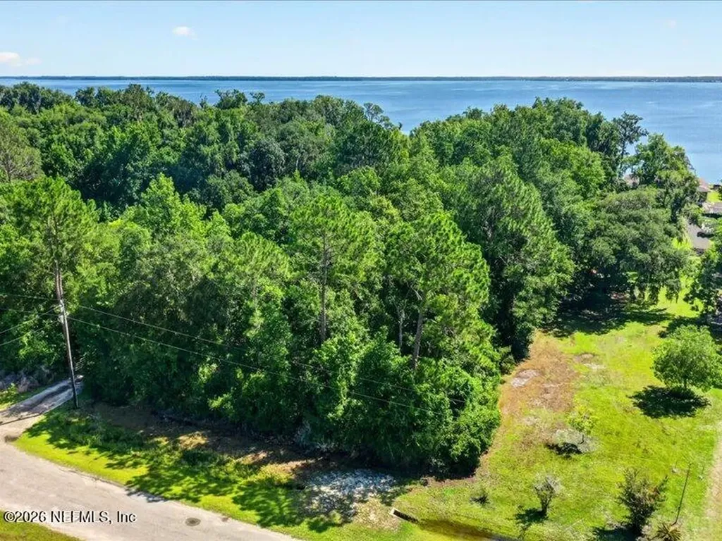 110 River Shores Road Palatka FL 32043