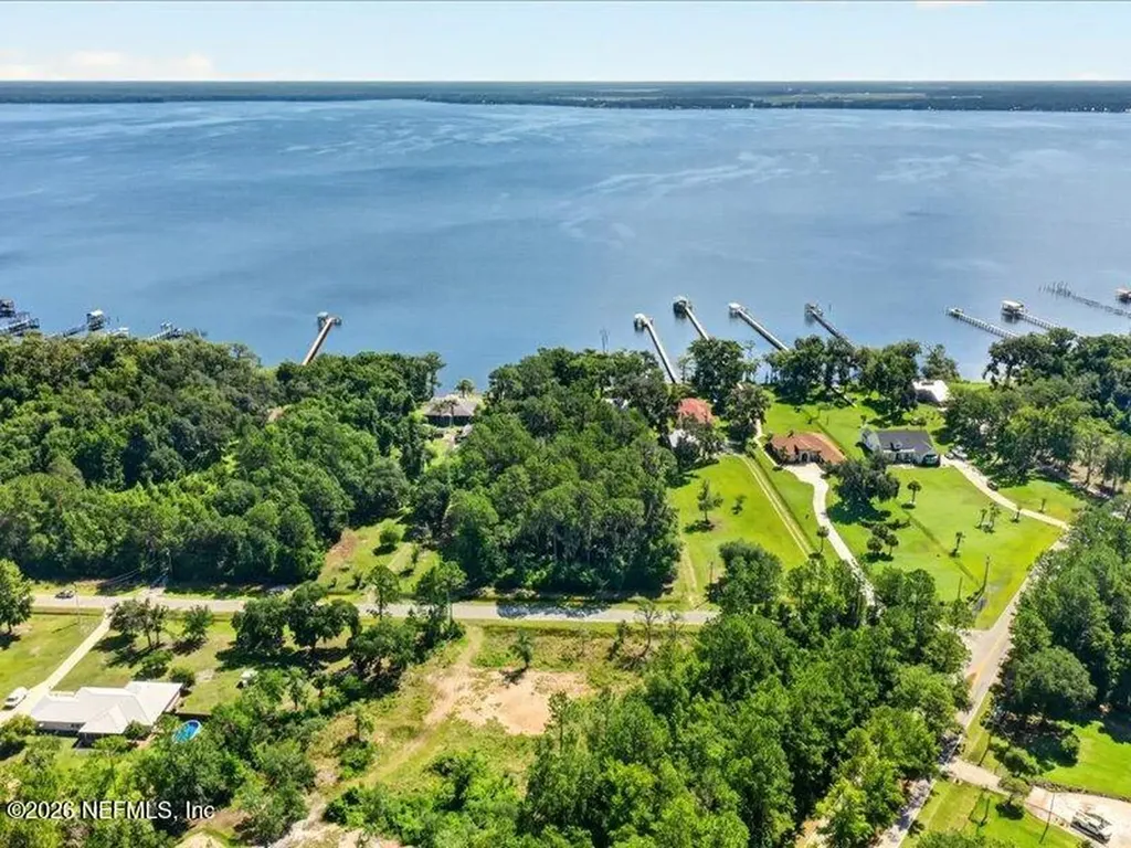 110 River Shores Road Palatka FL 32043