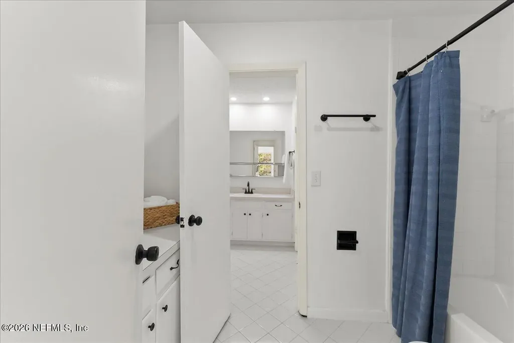 8140 Sutton Place E Jacksonville FL 32217