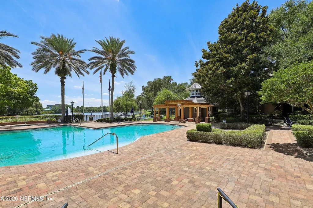 10000 Gate Parkway N Jacksonville FL 32246