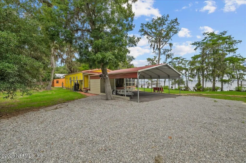 316 Riviera Drive Crescent City FL 32112