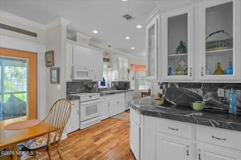 316 Riviera Drive Crescent City FL 32112
