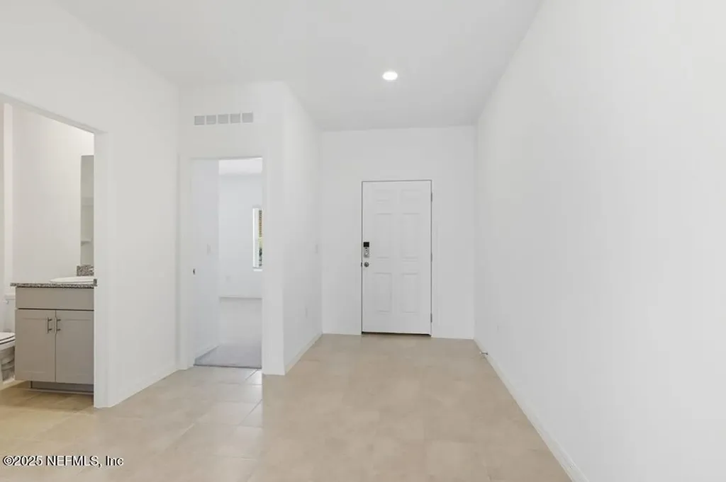 8136 Archibald Terrace Jacksonville FL 32219