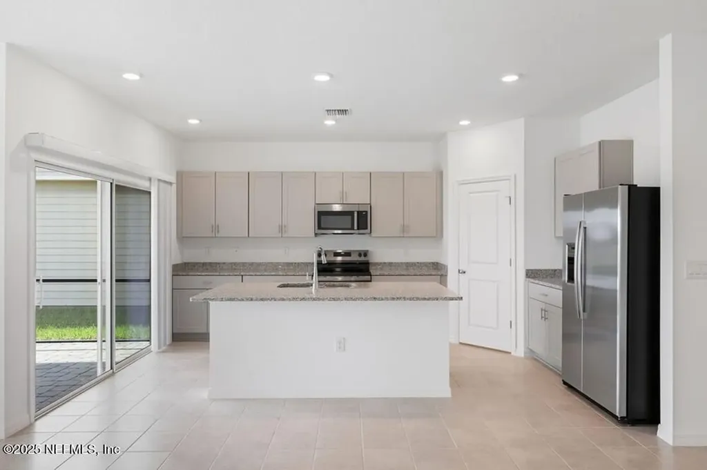 8136 Archibald Terrace Jacksonville FL 32219