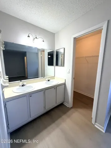 5646 Pinebay Circle S Jacksonville FL 32244