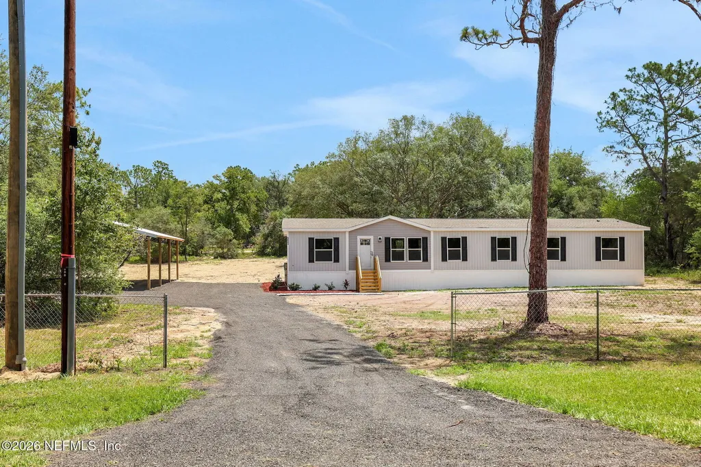 5641 Silver Sands Keystone Heights FL 32656