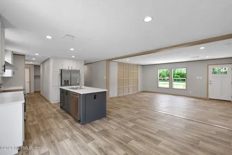 5641 Silver Sands Keystone Heights FL 32656